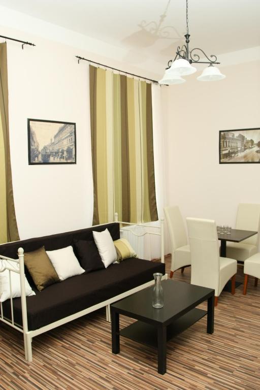 Bed and Breakfast Promenade Panzio Miskolc Zimmer foto