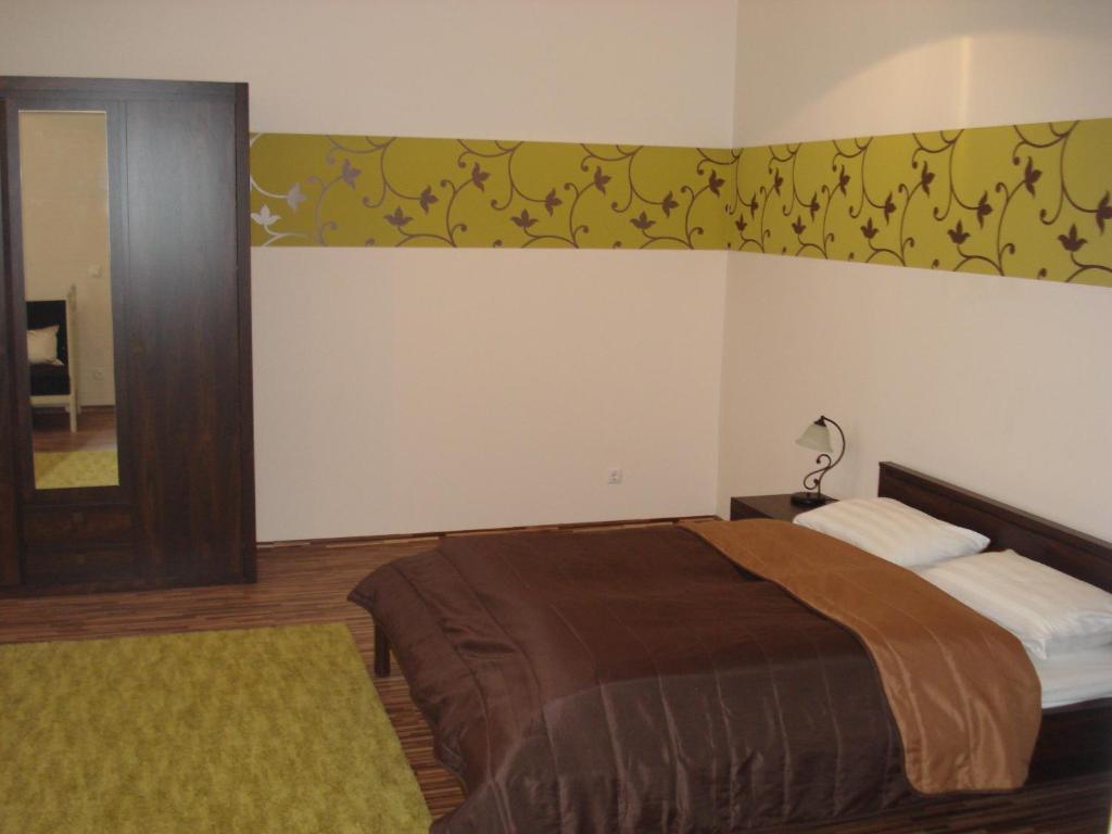 Bed and Breakfast Promenade Panzio Miskolc Zimmer foto