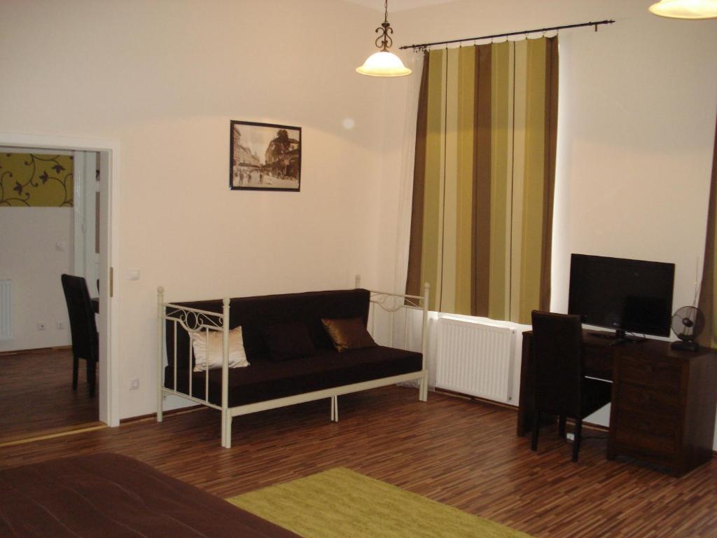 Bed and Breakfast Promenade Panzio Miskolc Zimmer foto