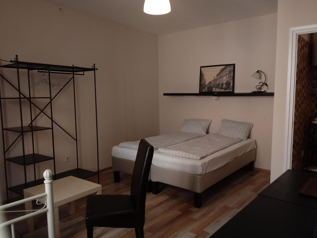 Bed and Breakfast Promenade Panzio Miskolc Exterior foto