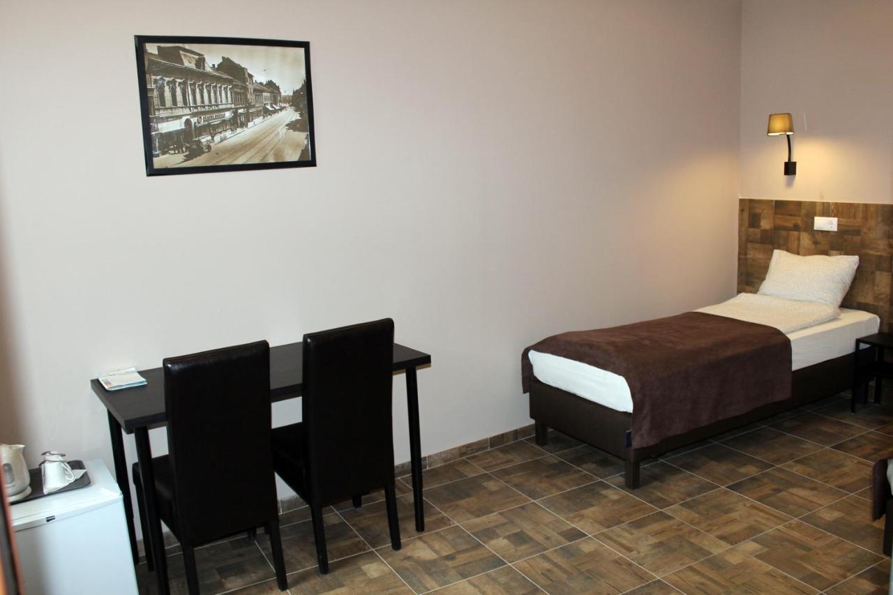 Bed and Breakfast Promenade Panzio Miskolc Exterior foto